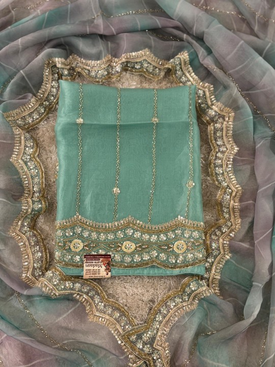 DESIGNER UNSTICH SUIT - Madaan Cloth House